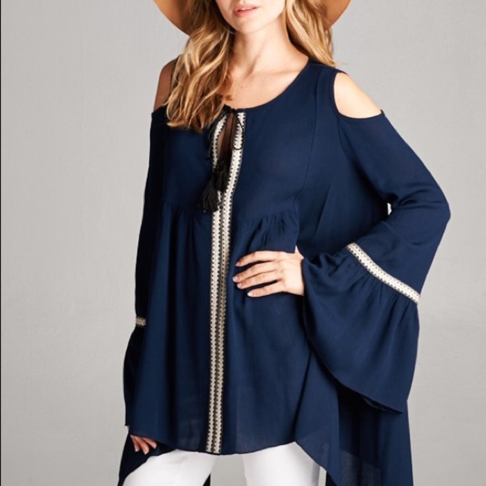 5🌟Gorgeous Boho Bell Sleeve Tunic - Picture 6 of 7